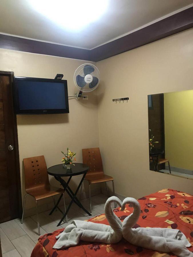 Hotel Manantial No,002 Lima