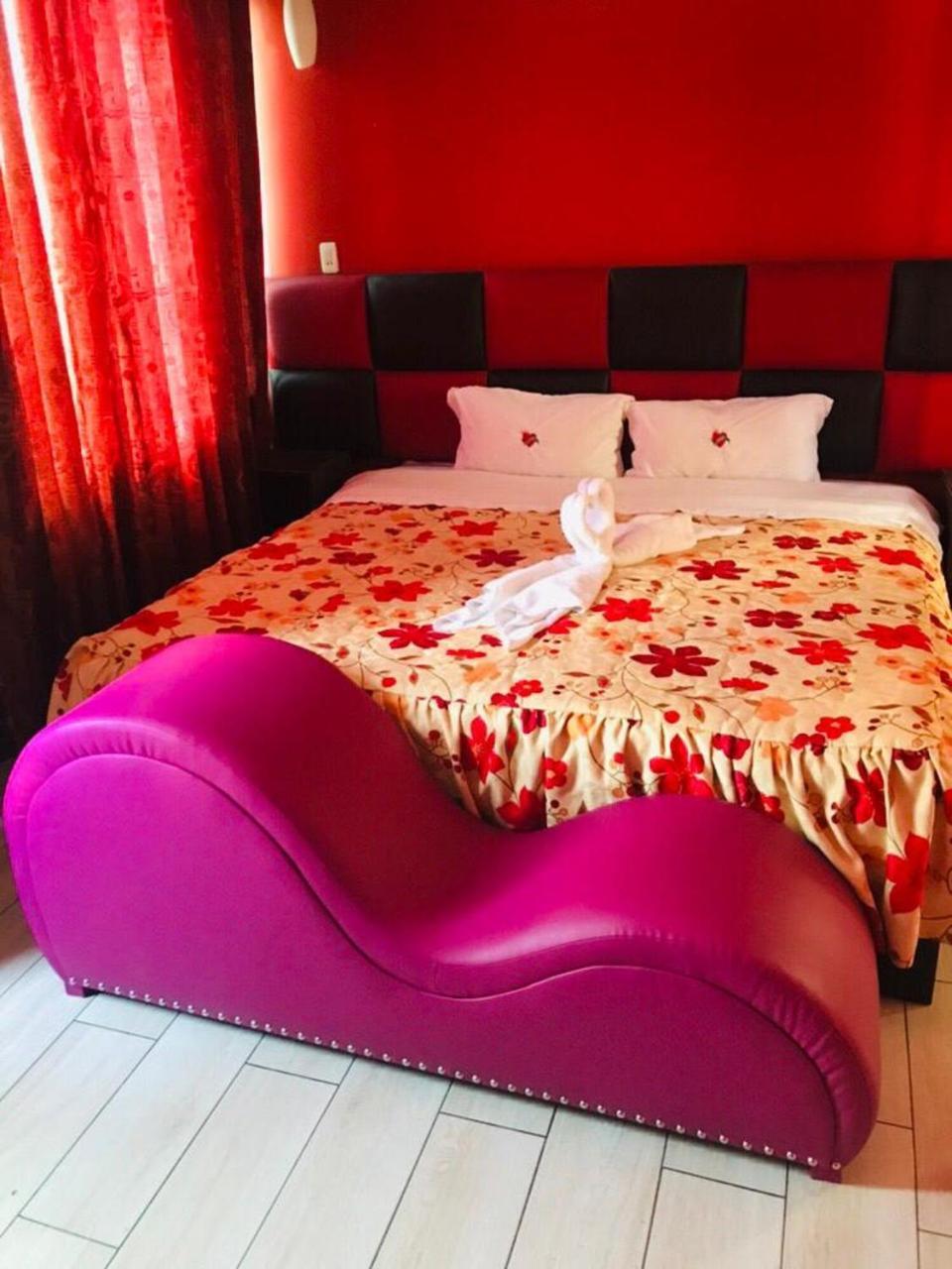 Manantial No,002 Hotel Lima